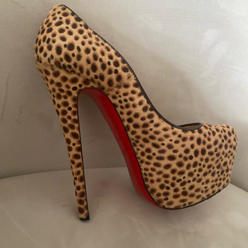 Christian louboutin pony hair jungle cheetah, print pumps